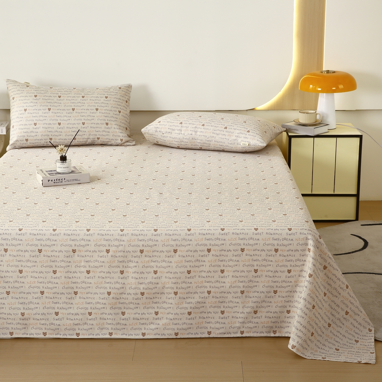 91家纺网 家纺一手货源 找家纺 爱彼家纺 2025夏季古艺原棉老粗布床单三件套凉席-系列五 字母小熊