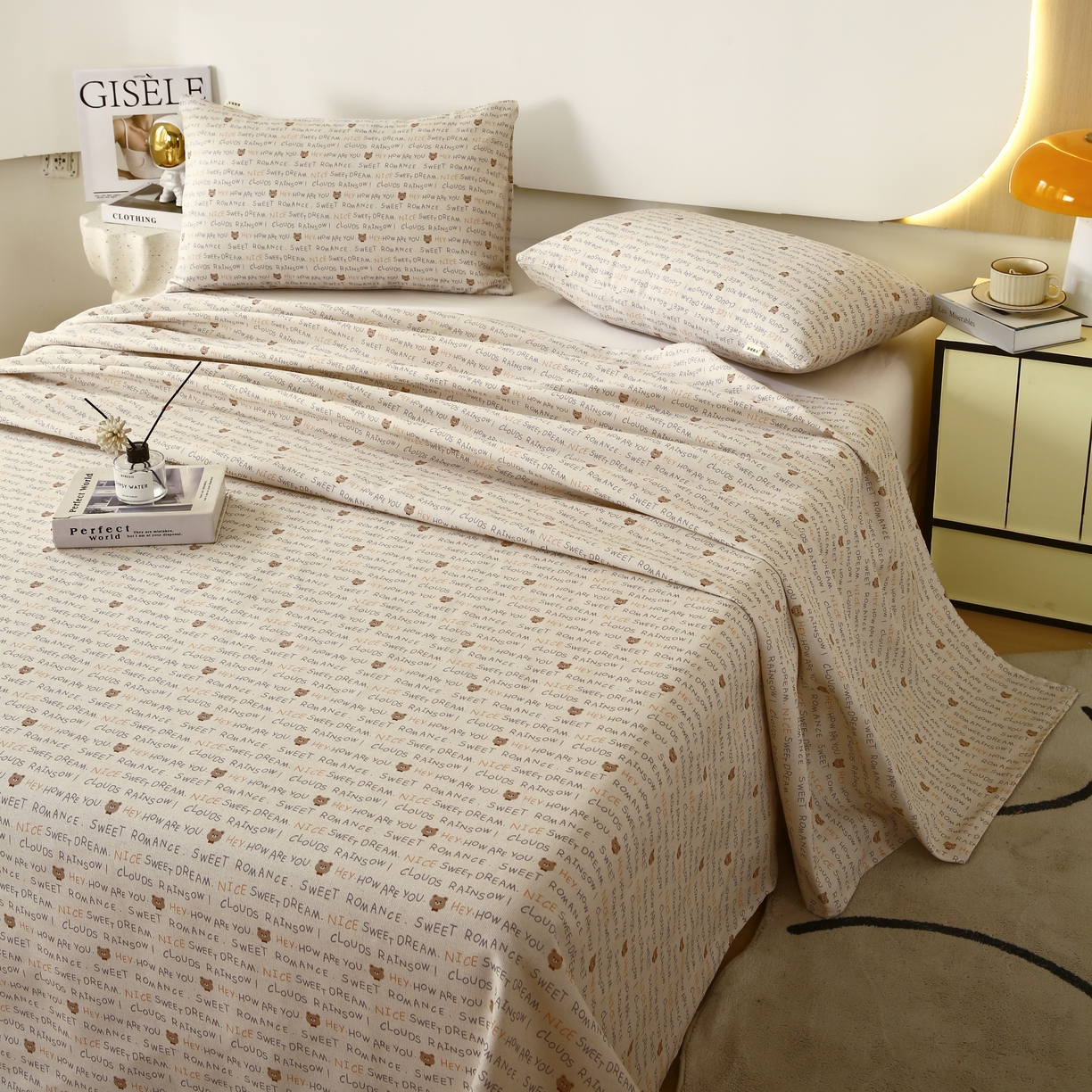 91家纺网 家纺一手货源 找家纺 爱彼家纺 2025夏季古艺原棉老粗布床单三件套凉席-系列五 字母小熊