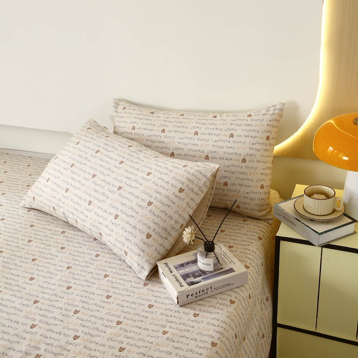 91家纺网 家纺一手货源 找家纺 爱彼家纺 2025夏季古艺原棉老粗布床单三件套凉席-系列五 字母小熊