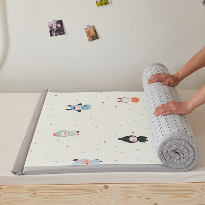 91家纺网 家纺一手货源 找家纺 宅部落 2025春夏新款数码印花PE凉感豆豆凉席学生宿舍凉席 晚安宝贝