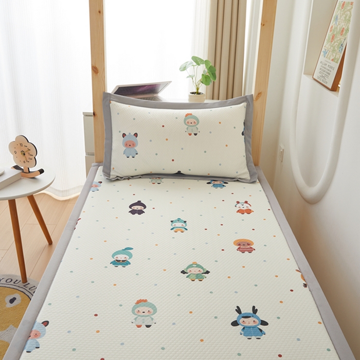 91家纺网 家纺一手货源 找家纺 宅部落 2025春夏新款数码印花PE凉感豆豆凉席学生宿舍凉席 晚安宝贝