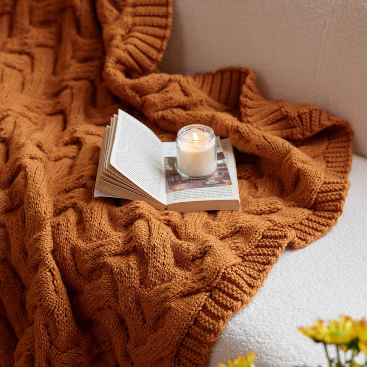 91家纺网 家纺一手货源 找家纺 暖绵绵家纺 2025新款腈纶枕头枕芯-佩诗亚【最低零售价：168元】 佩诗亚-落叶黄