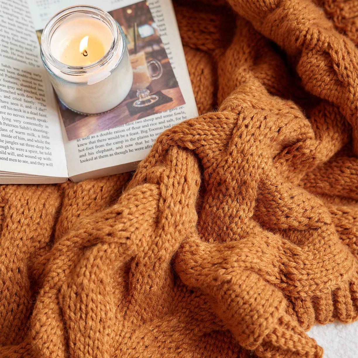 91家纺网 家纺一手货源 找家纺 暖绵绵家纺 2025新款腈纶枕头枕芯-佩诗亚【最低零售价：168元】 佩诗亚-落叶黄