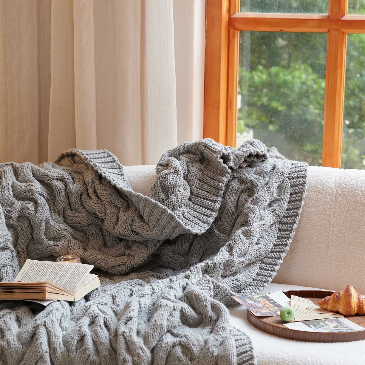 91家纺网 家纺一手货源 找家纺 暖绵绵家纺 2025新款腈纶枕头枕芯-佩诗亚【最低零售价：168元】 佩诗亚-浅灰