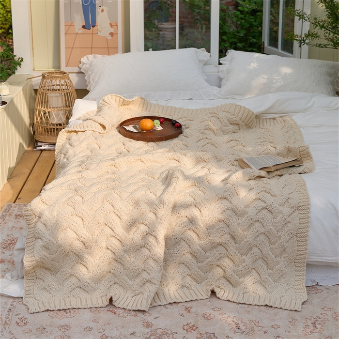 91家纺网 家纺一手货源 找家纺 暖绵绵家纺 2025新款腈纶枕头枕芯-佩诗亚【最低零售价：168元】 佩诗亚-杏色