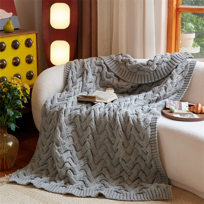 91家纺网 家纺一手货源 找家纺 暖绵绵家纺 2025新款腈纶枕头枕芯-佩诗亚【最低零售价：168元】 佩诗亚-浅灰