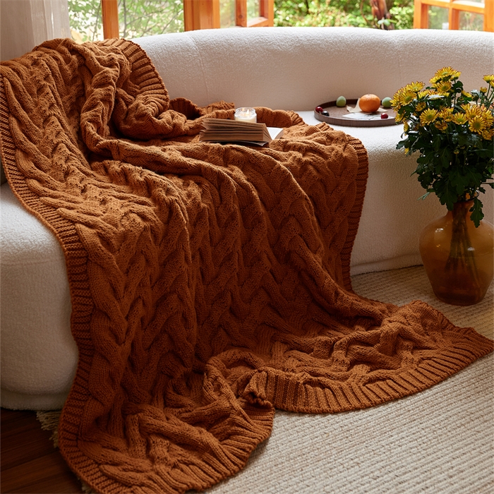 91家纺网 家纺一手货源 找家纺 暖绵绵家纺 2025新款腈纶枕头枕芯-佩诗亚【最低零售价：168元】 佩诗亚-落叶黄