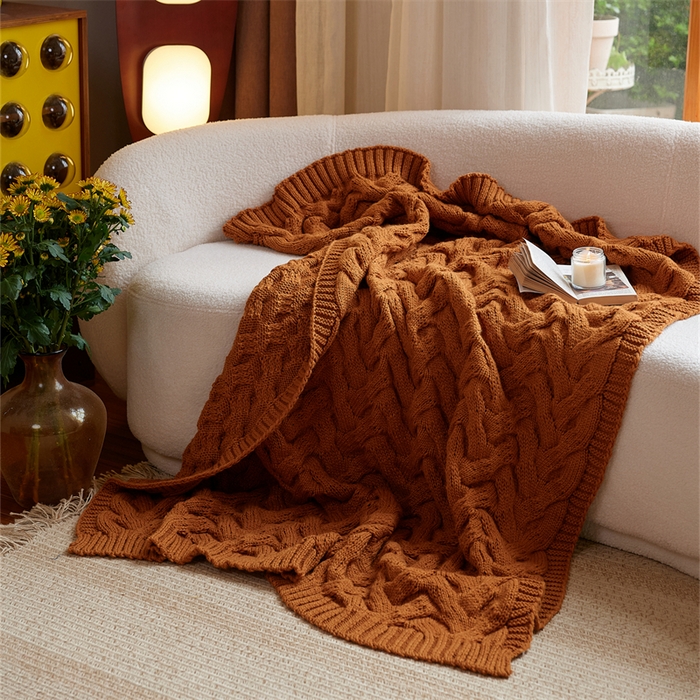 91家纺网 家纺一手货源 找家纺 暖绵绵家纺 2025新款腈纶枕头枕芯-佩诗亚【最低零售价：168元】 佩诗亚-落叶黄