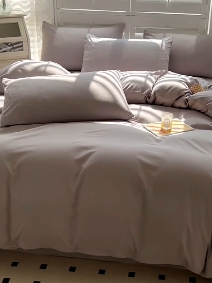 91家纺网 家纺一手货源 找家纺 啊雅家居 2025新款学生宿舍双拼磨毛被套床单床笠单品三件套四件套 浅灰