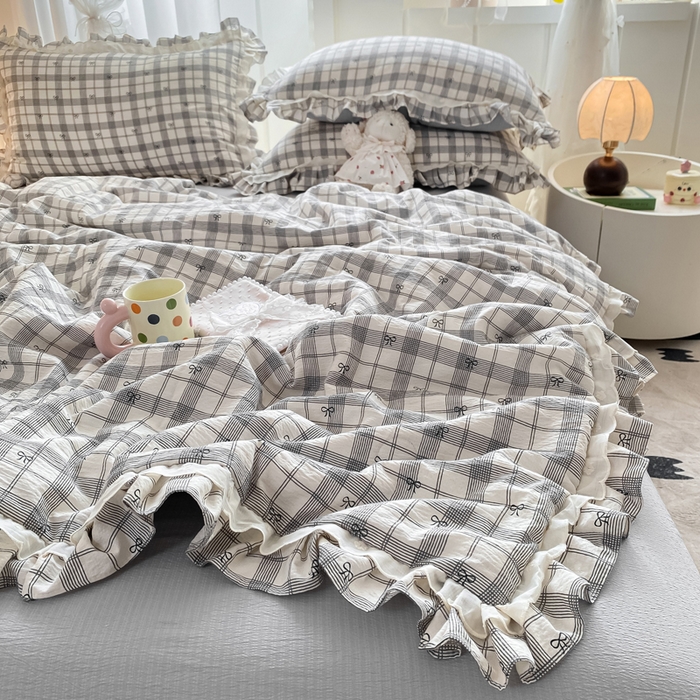 91家纺网 家纺一手货源 找家纺 大麦家纺 2025新款云感双层纱花边夏被四件套 英伦时刻