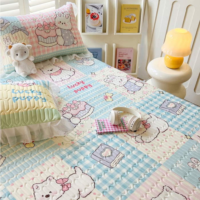 91家纺网 家纺一手货源 找家纺 沐慕 2025新款床裙款凉感丝凉席三件套 床裙-甜心宝贝