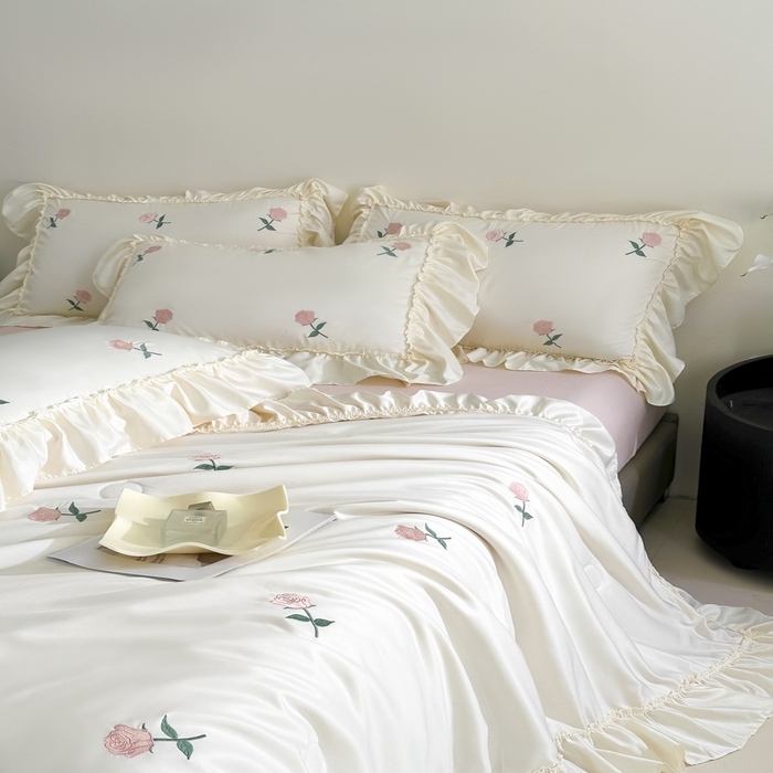 91家纺网 家纺一手货源 找家纺 （总）红嘴企鹅 2025新款冰丝贴边花边夏被夏凉被空调被四件套