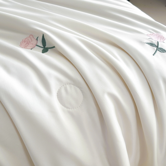 91家纺网 家纺一手货源 找家纺 （总）红嘴企鹅 2025新款冰丝贴边花边夏被夏凉被空调被四件套