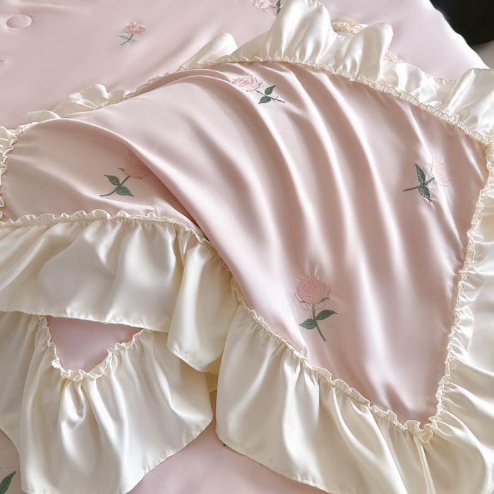 91家纺网 家纺一手货源 找家纺 红嘴企鹅 2025新款冰丝贴边花边夏被夏凉被空调被四件套 冰丝玫瑰花-粉