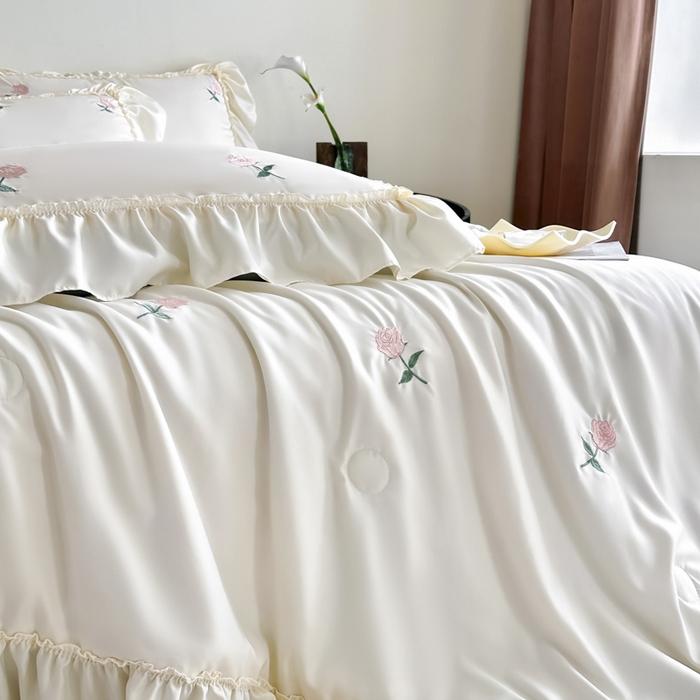 91家纺网 家纺一手货源 找家纺 红嘴企鹅 2025新款冰丝贴边花边夏被夏凉被空调被四件套 冰丝玫瑰花-蓝