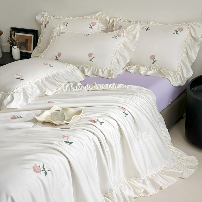 91家纺网 家纺一手货源 找家纺 红嘴企鹅 2025新款冰丝贴边花边夏被夏凉被空调被四件套 冰丝玫瑰花-紫