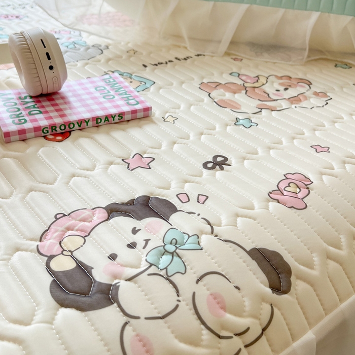 91家纺网 家纺一手货源 找家纺 沐慕 2025新款床裙款凉感丝凉席夏被四件套 床裙-好伙伴