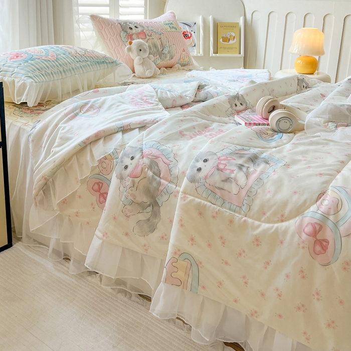 91家纺网 家纺一手货源 找家纺 沐慕 2025新款床裙款凉感丝凉席夏被四件套 床裙-玫瑰粉喵