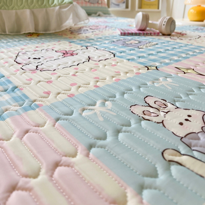 91家纺网 家纺一手货源 找家纺 沐慕 2025新款床裙款凉感丝凉席夏被四件套 床裙-甜心宝贝