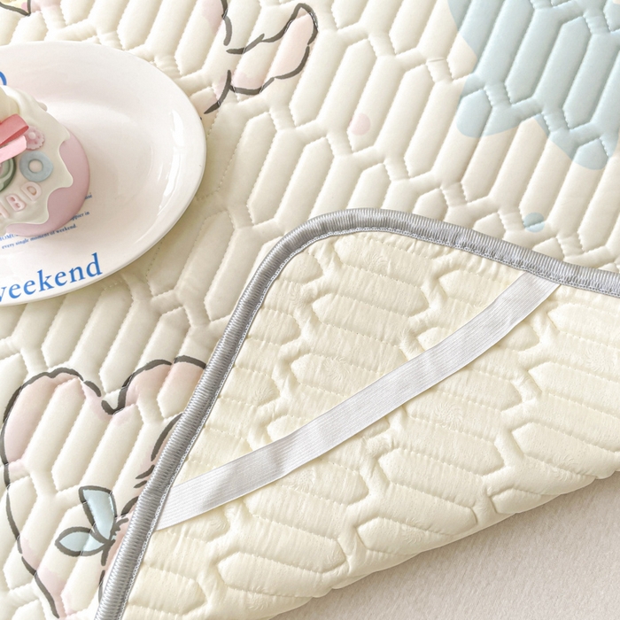 91家纺网 家纺一手货源 找家纺 沐慕 2025新款高克重小清新乳胶凉席-风格一 快乐小汪