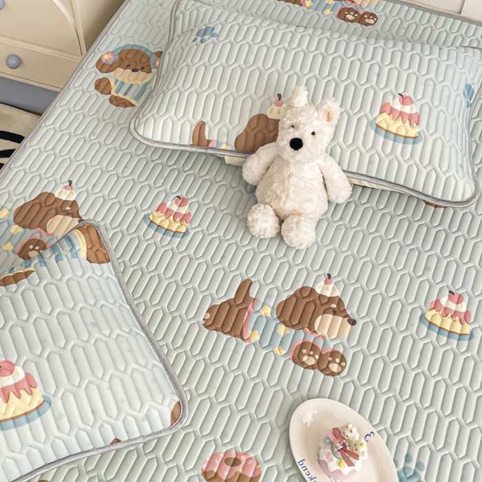 91家纺网 家纺一手货源 找家纺 沐慕 2025新款高克重小清新乳胶凉席-风格一 腊肠狗