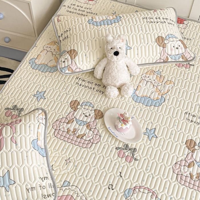 91家纺网 家纺一手货源 找家纺 沐慕 2025新款高克重小清新乳胶凉席-风格一 猫女郎