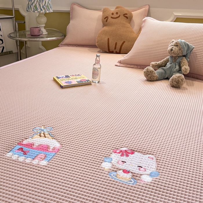 91家纺网 家纺一手货源 找家纺 （总）沐慕 2025新款绣花PE凉感豆豆凉席席子