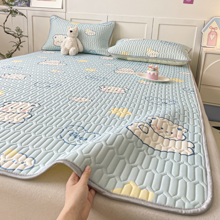 91家纺网 家纺一手货源 找家纺 沐慕 2025新款高克重小清新乳胶凉席-风格一 云朵小熊