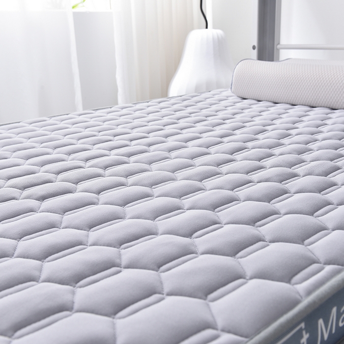 91家纺网 家纺一手货源 找家纺 亿丁点床垫 2025新款针织棉乳胶记忆棉护脊床垫-学生床垫 六边形灰色
