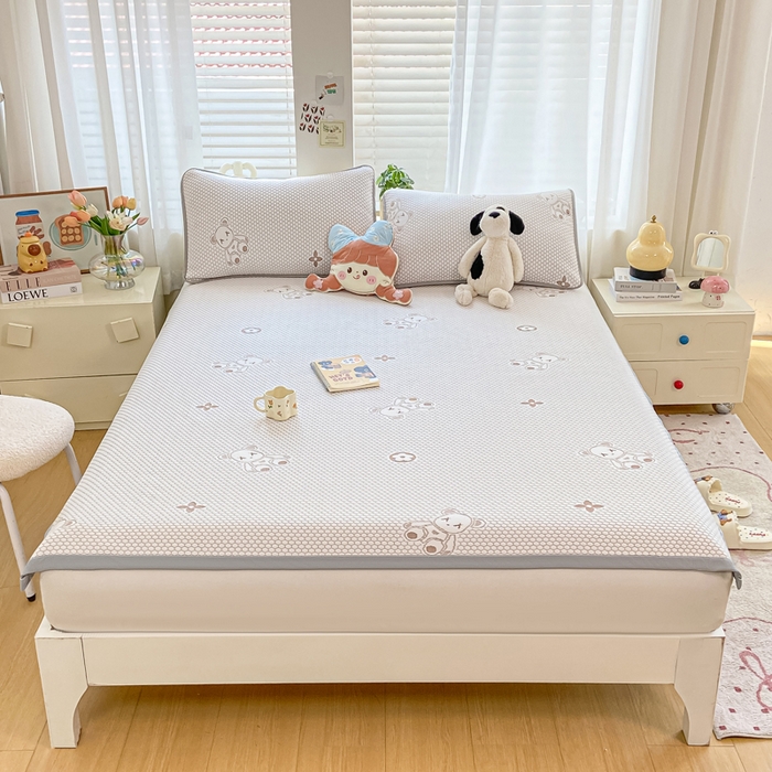 91家纺网 家纺一手货源 找家纺 梦初语 2025夏季新款冰丝凉感豆豆凉席床垫夏天学生宿舍可水洗单人席子凉席-直播爆款 暴力小熊-卡其