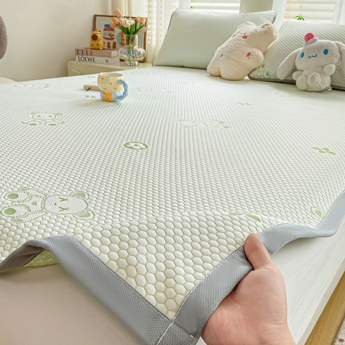 91家纺网 家纺一手货源 找家纺 梦初语 2025夏季新款冰丝凉感豆豆凉席床垫夏天学生宿舍可水洗单人席子凉席-直播爆款 暴力小熊-绿