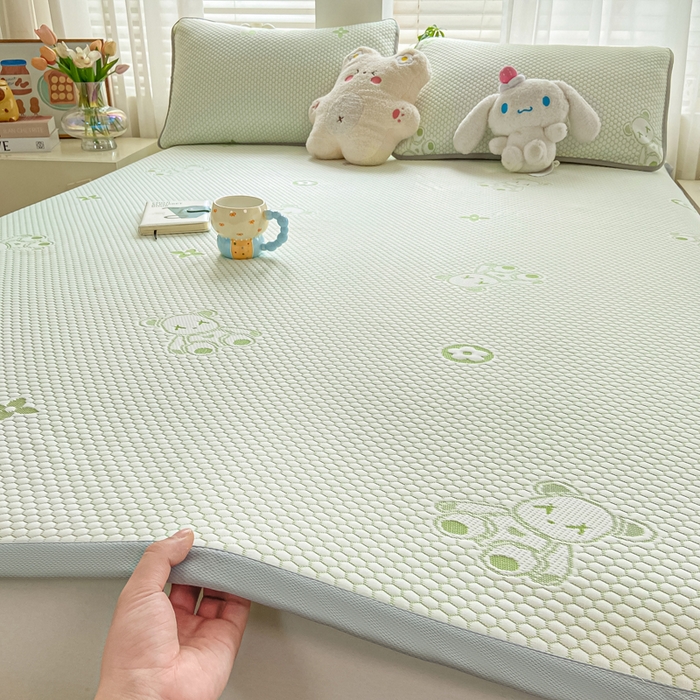 91家纺网 家纺一手货源 找家纺 梦初语 2025夏季新款冰丝凉感豆豆凉席床垫夏天学生宿舍可水洗单人席子凉席-直播爆款 暴力小熊-绿