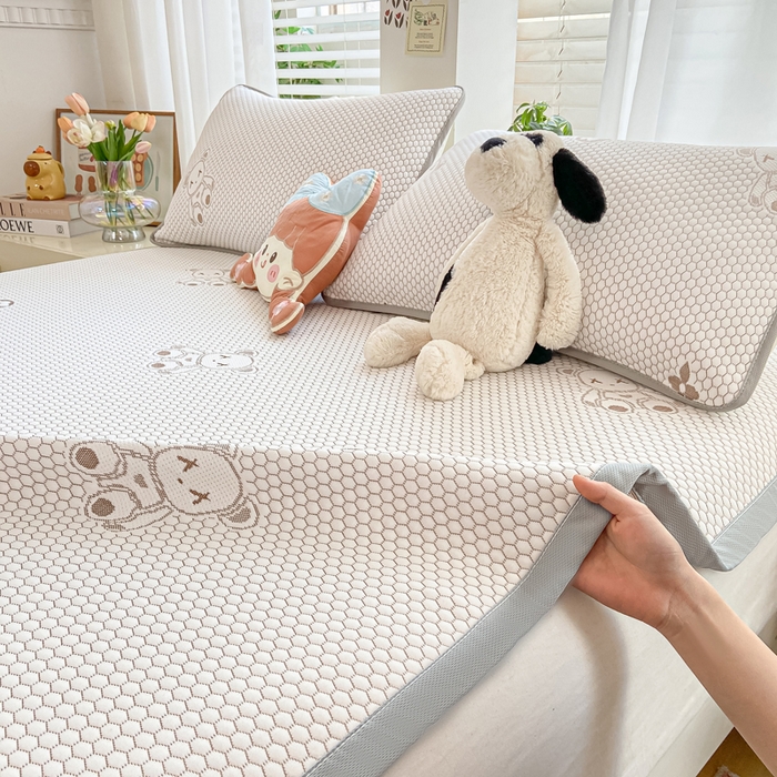 91家纺网 家纺一手货源 找家纺 梦初语 2025夏季新款冰丝凉感豆豆凉席床垫夏天学生宿舍可水洗单人席子凉席-直播爆款 暴力小熊-卡其