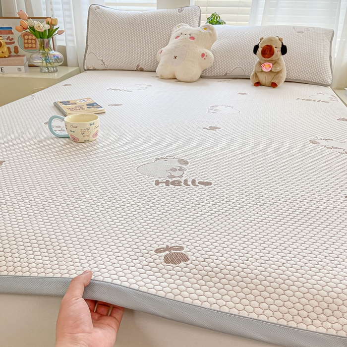 91家纺网 家纺一手货源 找家纺 梦初语 2025夏季新款冰丝凉感豆豆凉席床垫夏天学生宿舍可水洗单人席子凉席-直播爆款 卡皮巴拉-卡其