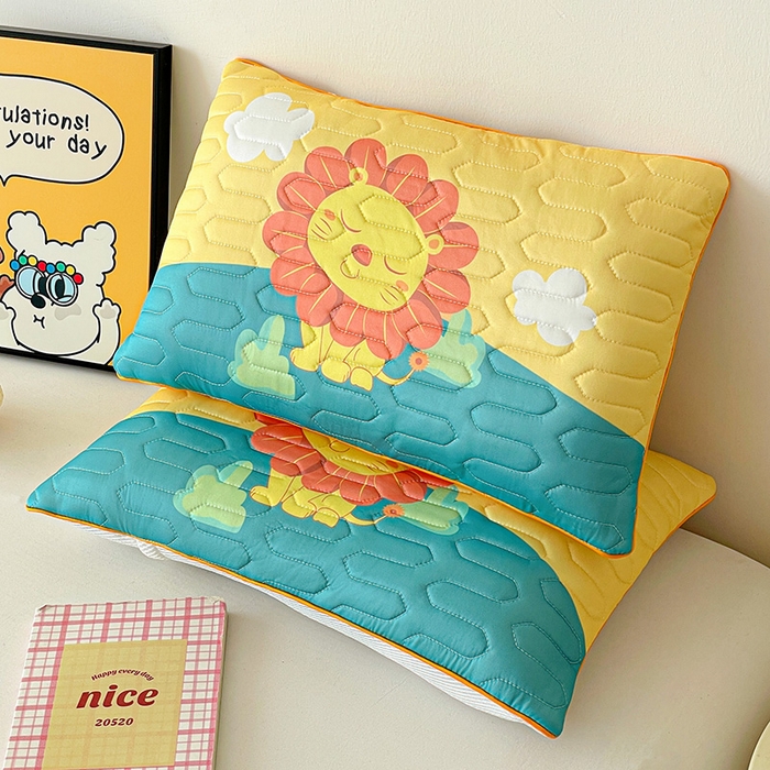 91家纺网 家纺一手货源 找家纺 卓昌枕芯 2025新款卡通儿童夏季冰丝荞麦羽丝绒枕头枕芯可拆卸 卡通狮子 枕套加荞麦壳内胆30x50cm/只