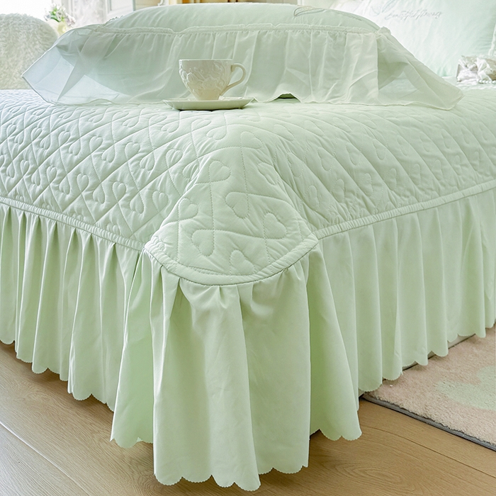 91家纺网 家纺一手货源 找家纺 宅家居 2025新款法式花边浪漫花卉爱心刺绣绗绣床盖夏被夏凉被空调被四件套-玫瑰之恋 玫瑰之恋-水绿