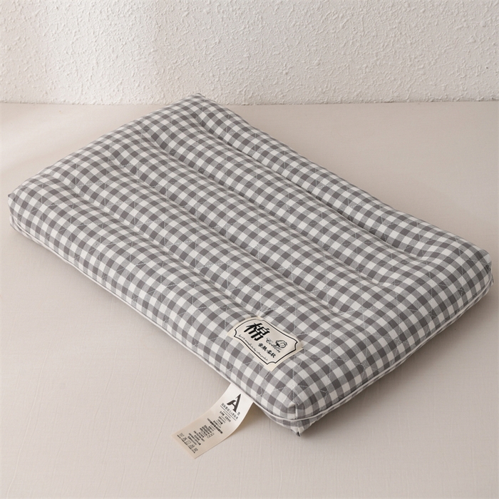 91家纺网 家纺一手货源 找家纺 大熊枕芯  2025日式无印风小方格全棉水洗棉护颈低枕 灰色48*74cm成人款/只