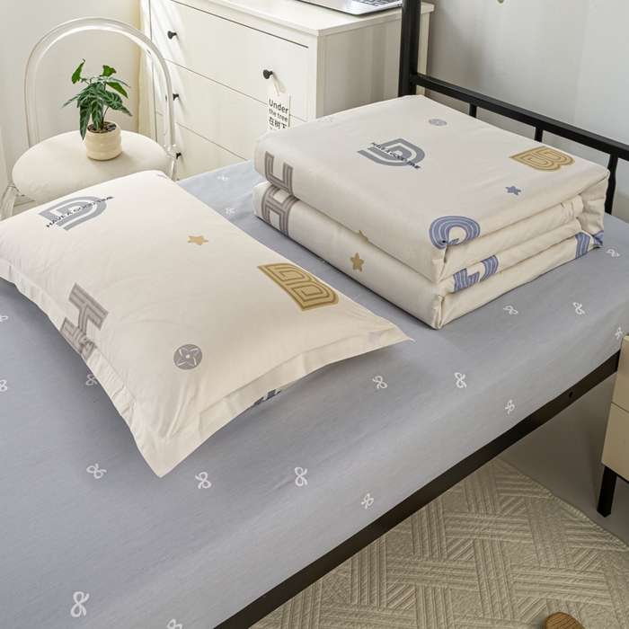 91家纺网 家纺一手货源 找家纺 上学郎家居 2025新款全棉纯13372学生100棉单人床六件套学生宿舍床上用品系列二 欧米娜-米白