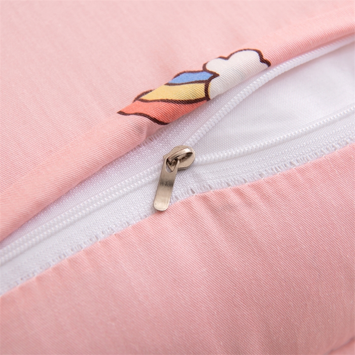 91家纺网 家纺一手货源 找家纺 大熊枕芯 2025新款全棉纯棉卡通儿童印花枕枕套可拆卸枕芯枕头 粉甜女孩