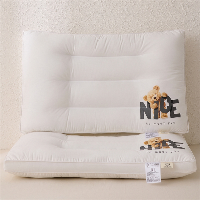 91家纺网 家纺一手货源 找家纺 大熊枕芯 2025新款全棉纯棉小熊亲子护颈款枕芯枕头 小熊护颈枕 30x50cm儿童款/只