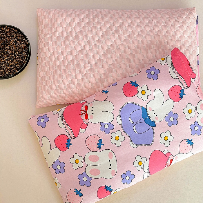 91家纺网 家纺一手货源 找家纺 卓昌枕芯 2025新款儿童双面荞麦羽丝绒枕芯凉豆豆加全棉纯棉可拆卸 小白兔 枕套加羽丝绒内胆30x50cm/只