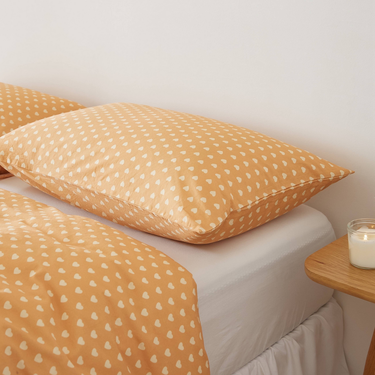 91家纺网 家纺一手货源 找家纺 EH家居 2025春夏新款40s全棉纯棉印花枕套单件 单枕套-小幸运 橙色爱心