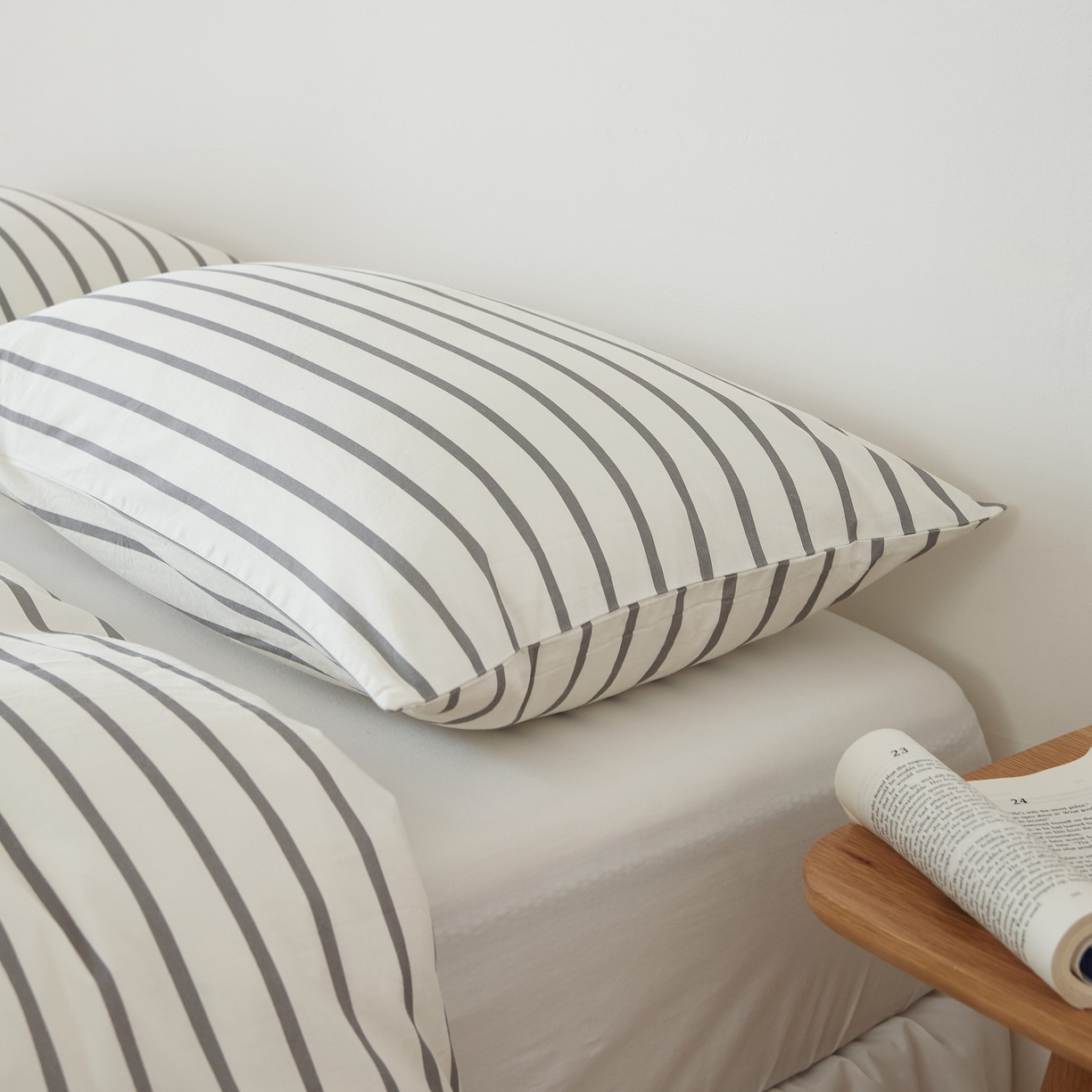 91家纺网 家纺一手货源 找家纺 EH家居 2025春夏新款40s全棉纯棉印花枕套单件 单枕套-小幸运 经典条纹