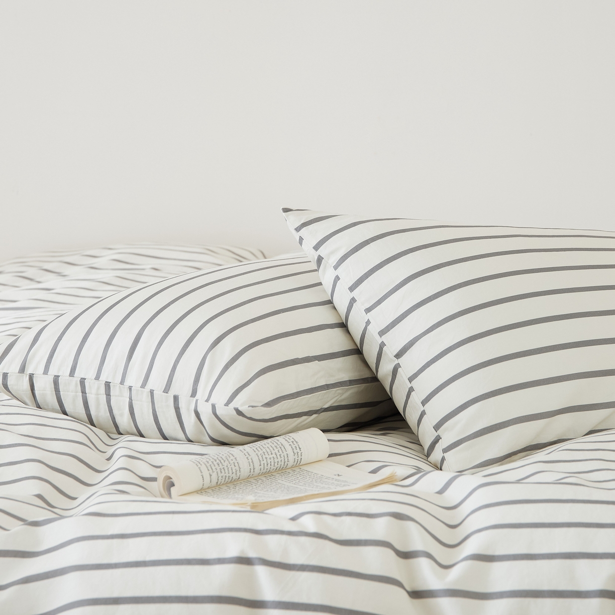 91家纺网 家纺一手货源 找家纺 EH家居 2025春夏新款40s全棉纯棉印花枕套单件 单枕套-小幸运 经典条纹