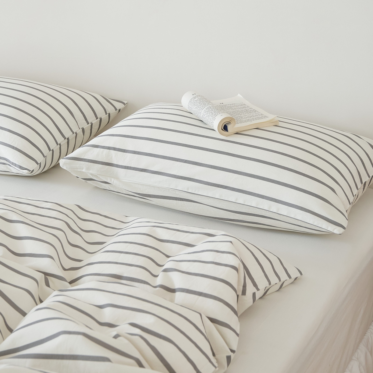 91家纺网 家纺一手货源 找家纺 EH家居 2025春夏新款40s全棉纯棉印花枕套单件 单枕套-小幸运 经典条纹