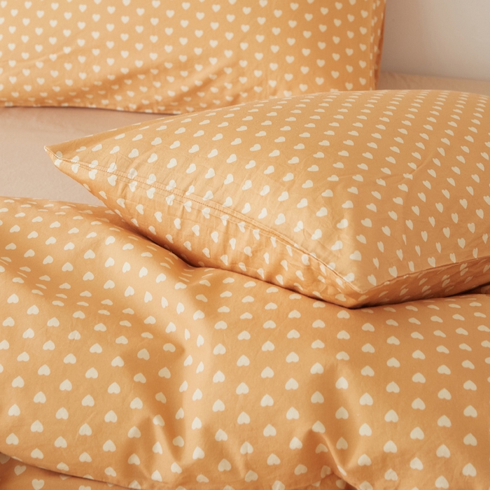 91家纺网 家纺一手货源 找家纺 EH家居 2025春夏新款40s全棉纯棉印花四件套-小幸运 橙色爱心