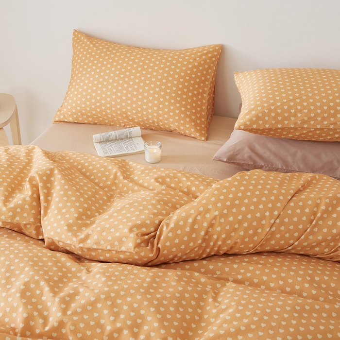 91家纺网 家纺一手货源 找家纺 EH家居 2025春夏新款40s全棉纯棉印花四件套-小幸运 橙色爱心