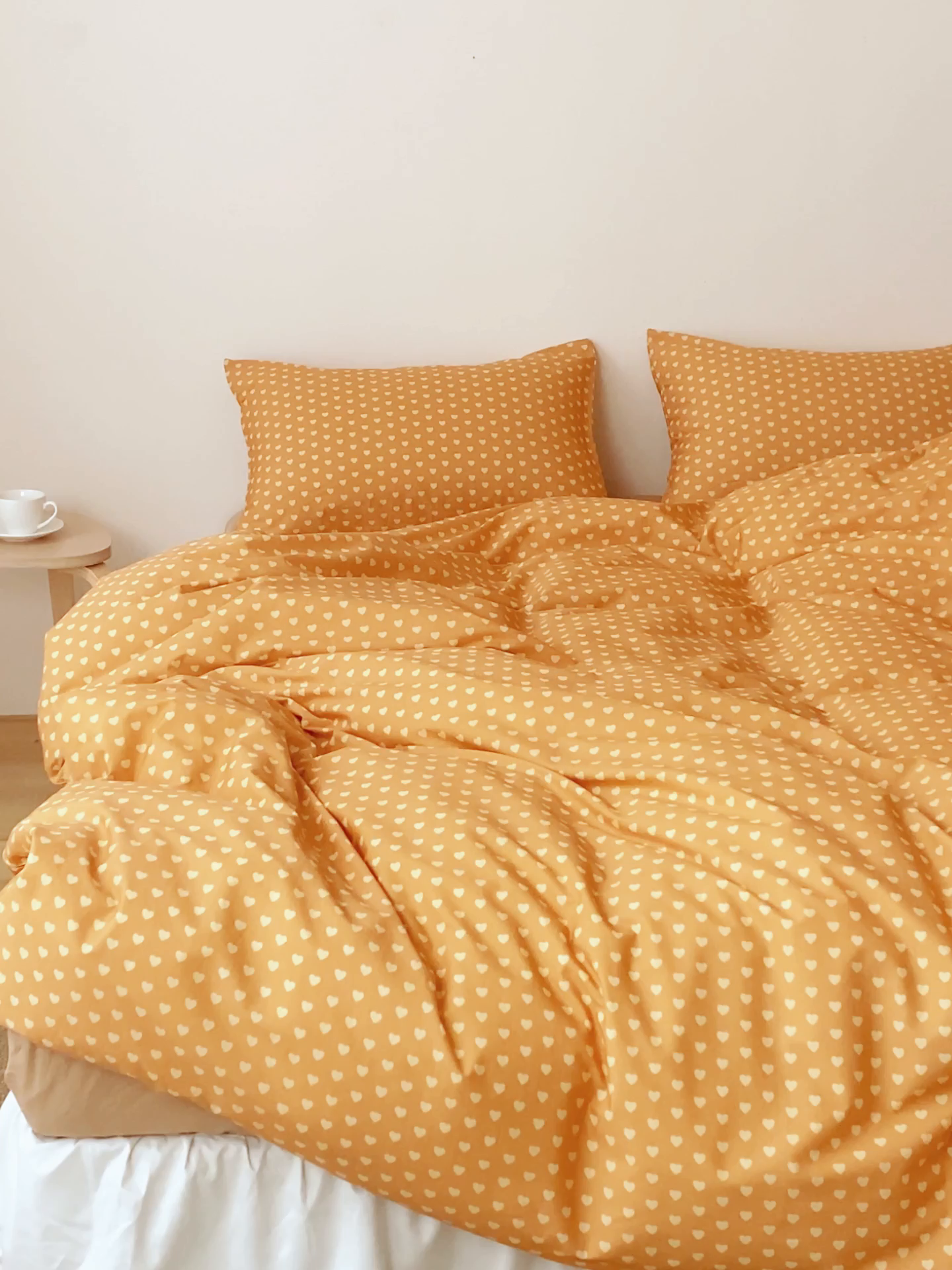 91家纺网 家纺一手货源 找家纺 EH家居 2025春夏新款40s全棉纯棉印花四件套-小幸运 橙色爱心