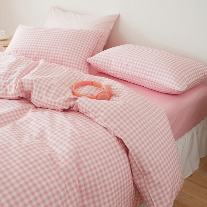 91家纺网 家纺一手货源 找家纺 EH家居 2025春夏新款40s全棉纯棉印花四件套-小幸运 维希粉格