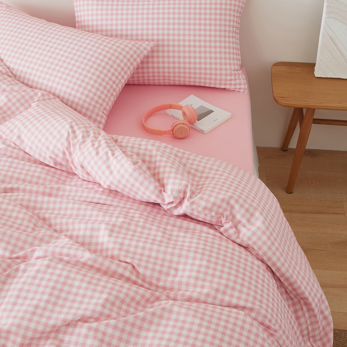 91家纺网 家纺一手货源 找家纺 EH家居 2025春夏新款40s全棉纯棉印花四件套-小幸运 维希粉格